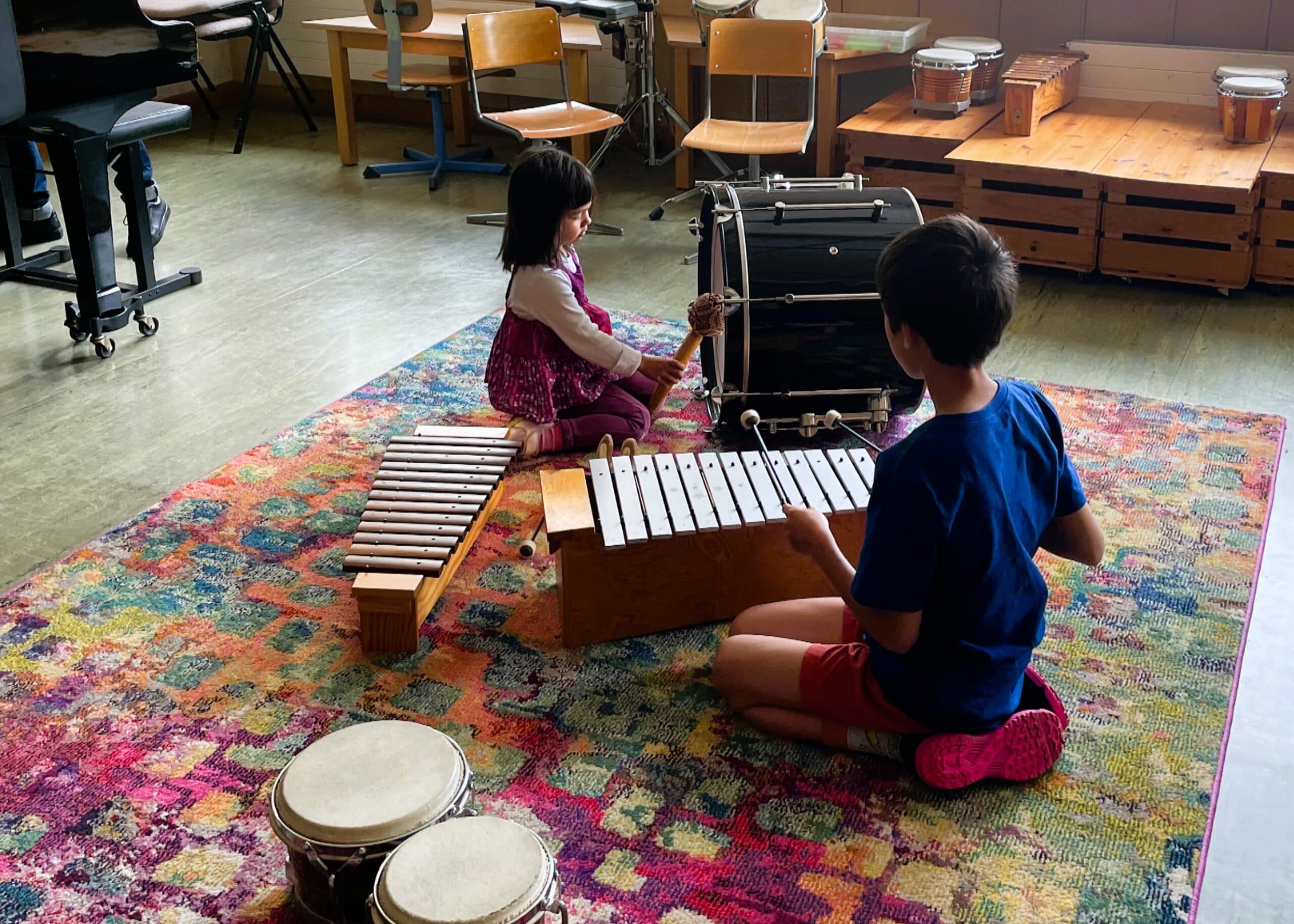「音楽や体育は専門の先生？」スイス小学校の授業の仕組みを深掘り！