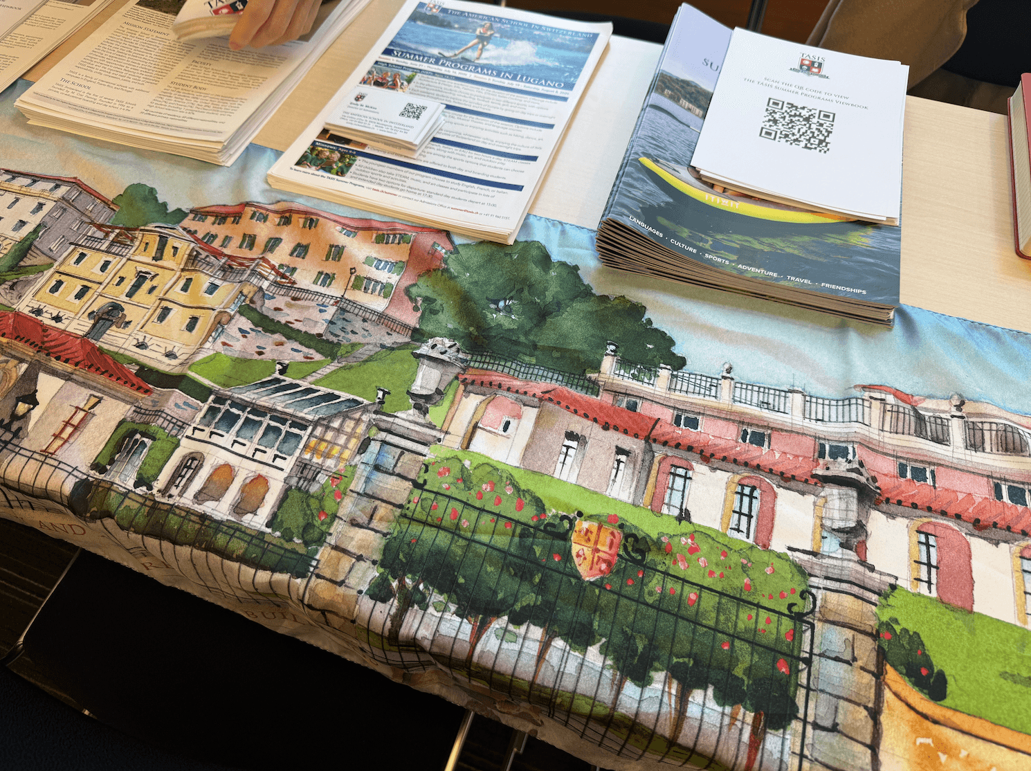 タシス、 スイスのイタリア語圏にあるアメリカンスクール