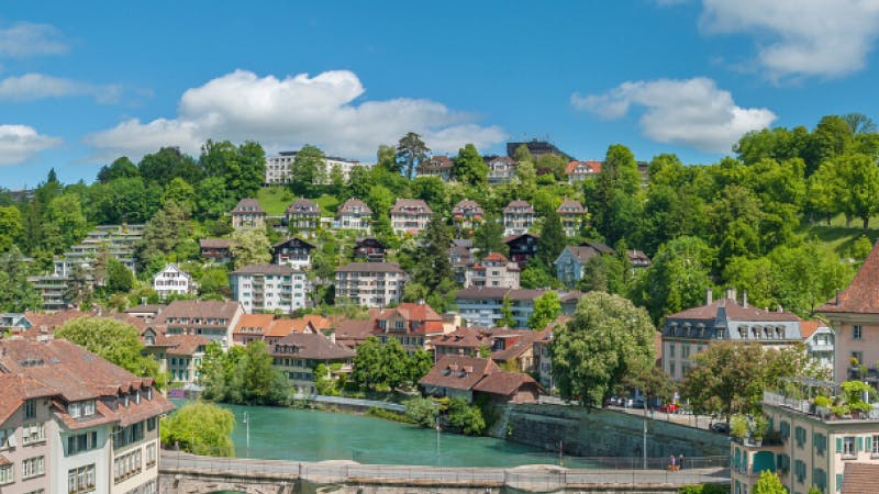 スイスに留学している生徒に、質問してみませんか？